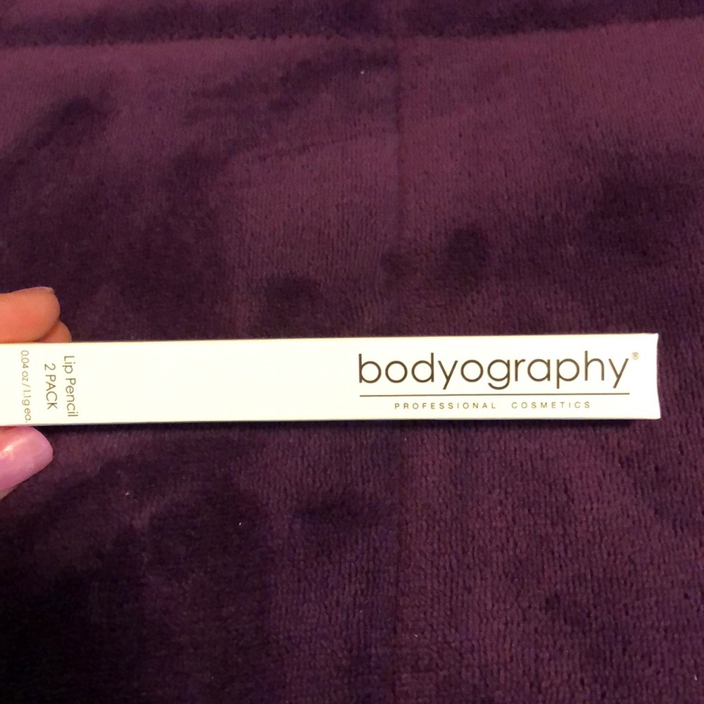 Lip liner